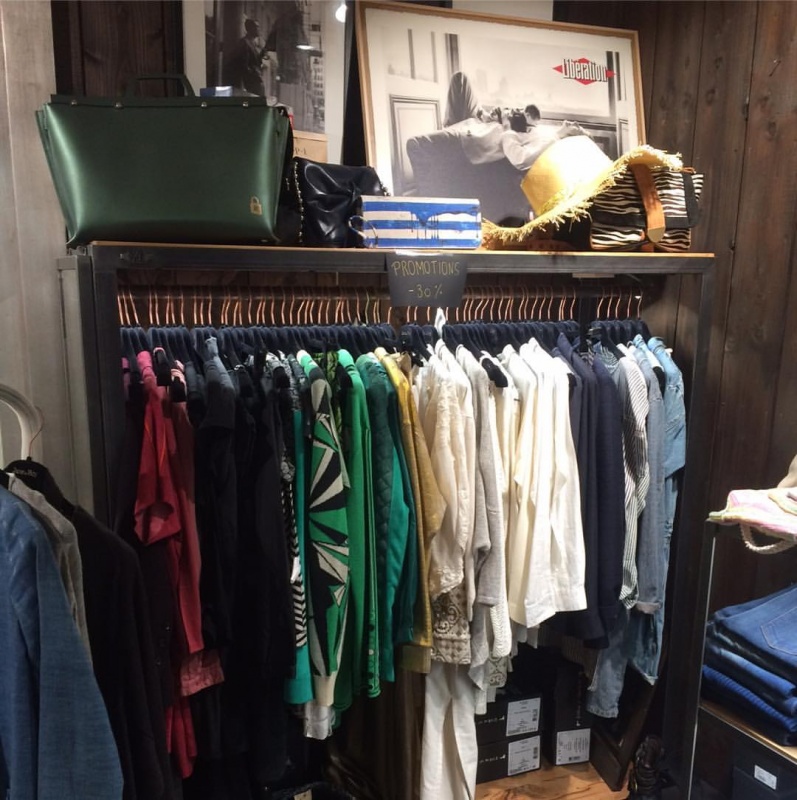 Jane de Boy au Cap Ferret Boutique incontournable du Cap Ferret