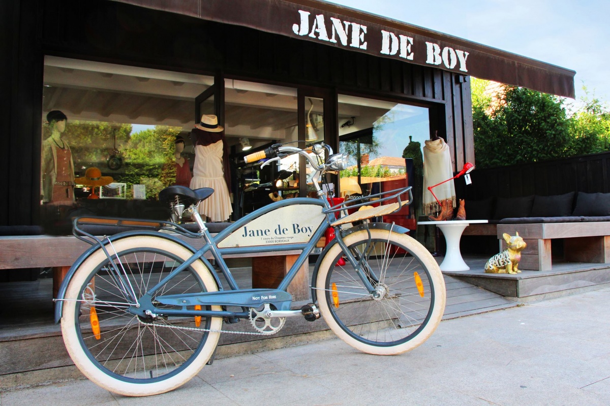 Jane de Boy au Cap Ferret Boutique incontournable du Cap Ferret
