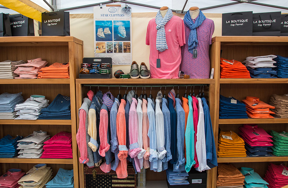 La Boutique Vêtements pour homme sur le marché du Cap Ferret