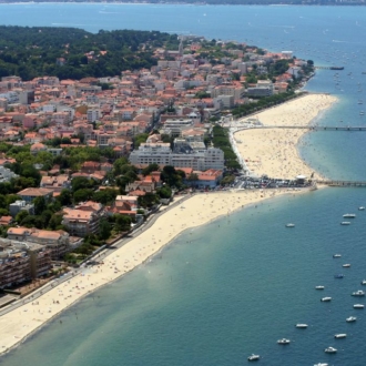 Arcachon, ses jetées et ses plages