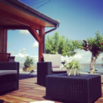 Terrasse exterieur de la Cabane Japajo au Cap Ferret