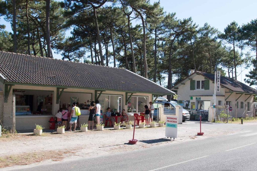 Entrée du Camping Brémontier au Cap Ferret plage du Grand Crohot