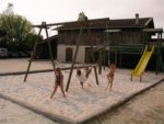 Jeux pour enfants au camping la Prairie à Lège Cap Ferret