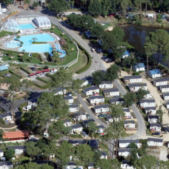 Vue aérienne du camping les Viviers au Cap Ferret