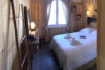 Chambre cosy de l'hôtel le Caillebotis à Lège Cap Ferret