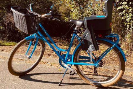 Vélo de location avec siège bébé au Cap Ferret
