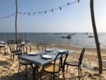 Dégustation d'huitres les pieds sur le sable plage des Jacquets