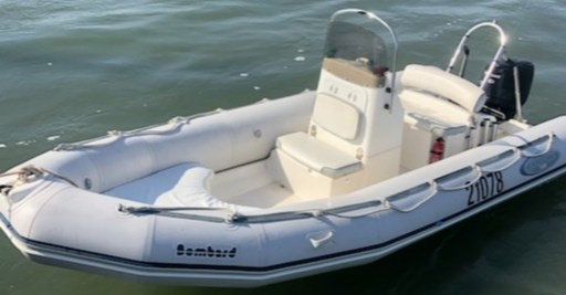Bateau Bombard Explorer SB 550 à louer au Cap Ferret