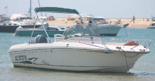 Bateau Jeanneau Cap Camarat 625 à louer au Cap Ferret